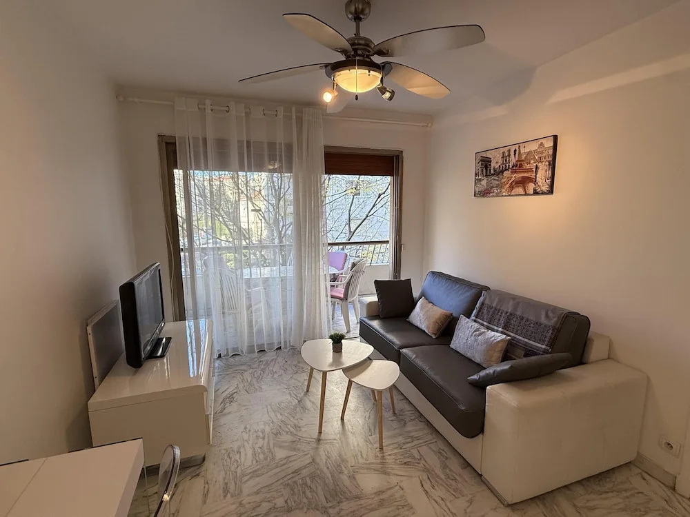 Central Studio in Cannes Near The Martinez- 2351
