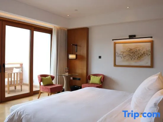 Deluxe Double room with view (full double bed)