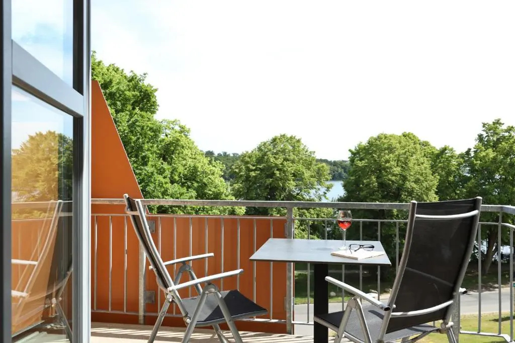 Comfort Double room with lake view (full double bed)