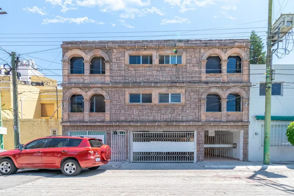 Disfruta TU Estancia EN Esta Suite A 5 Minutos DEL Centro DE Querétaro