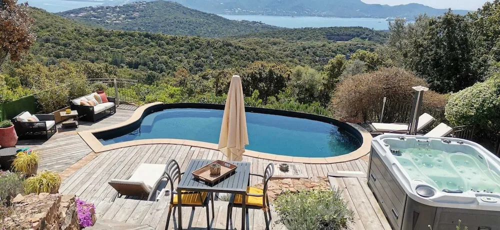 Balcony & Terrace