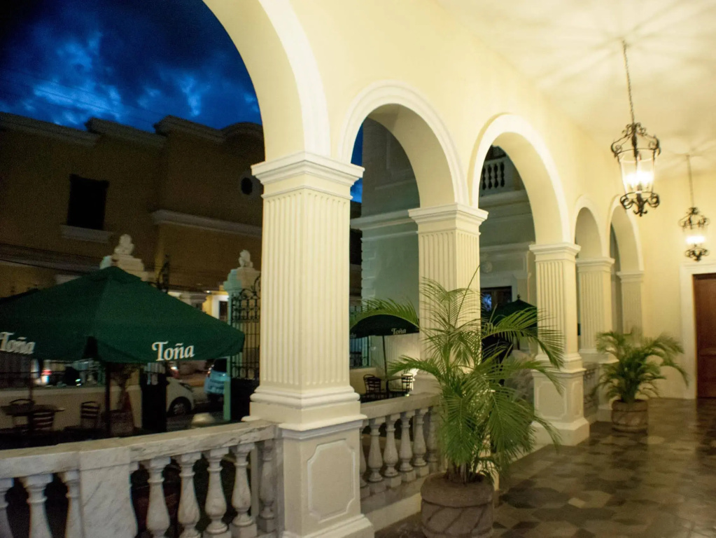 Hotel La Perla - Général