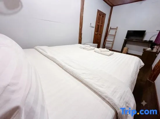 2 Bedrooms Cottage