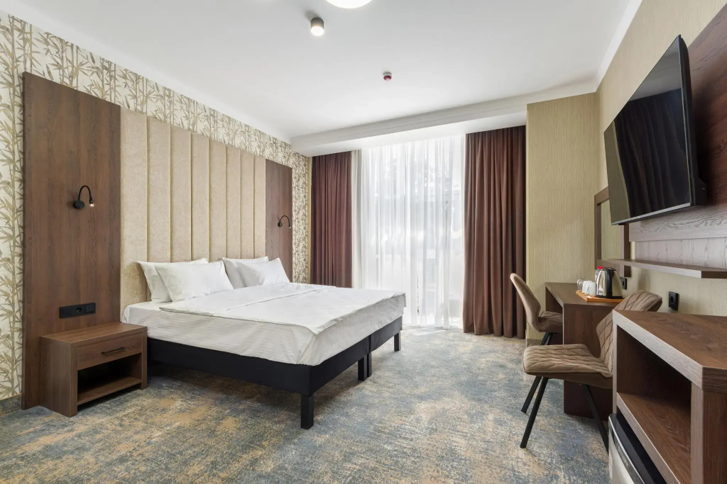 Superior Double room (full double bed)