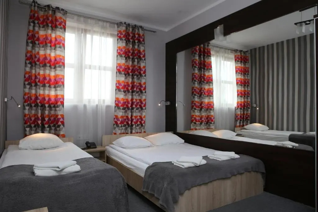 Sunny Hotel - Chambres
