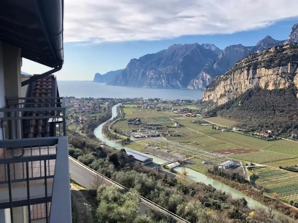 Suite with lake view