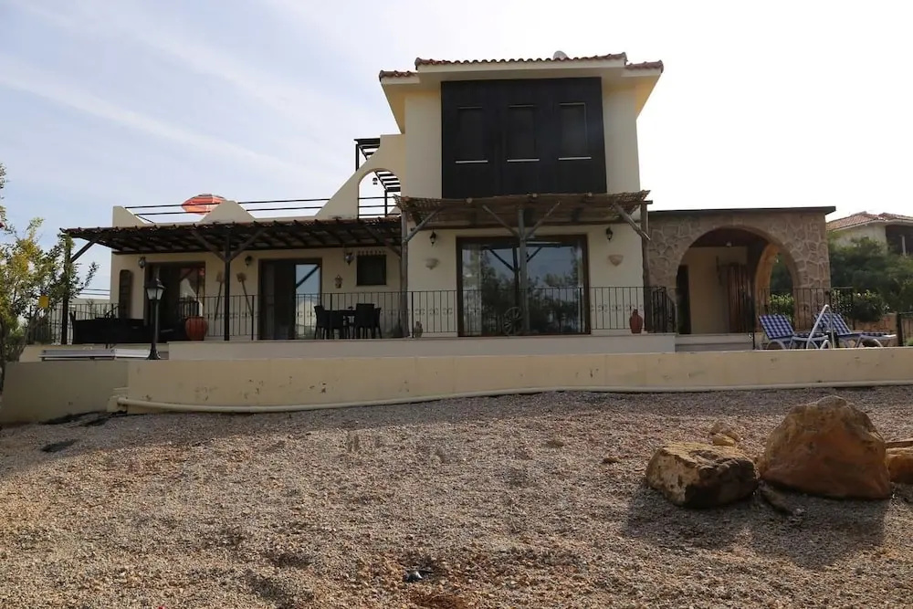 Villa Caterina by Amy Villas