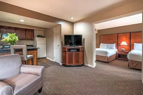 Cloverleaf Suites - Chambres