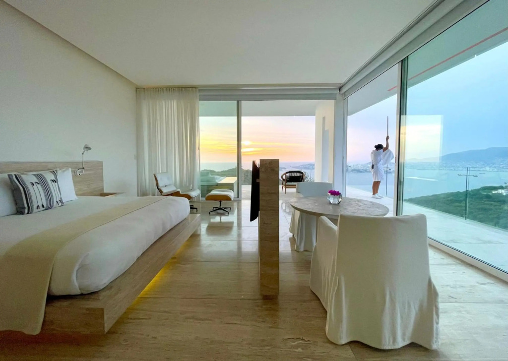 Encanto Acapulco by null