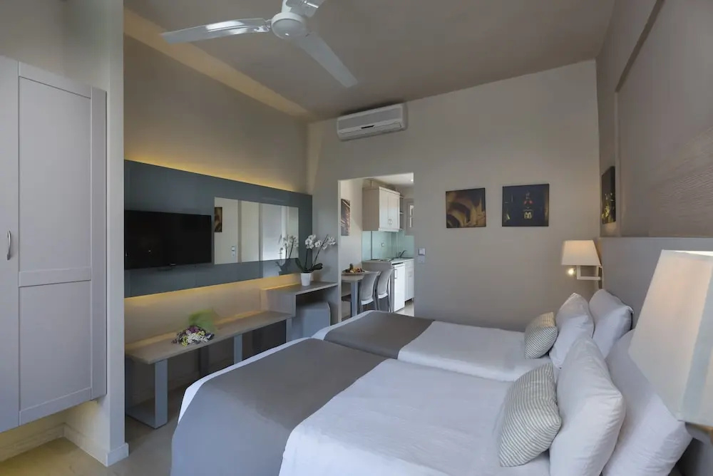 Economy room