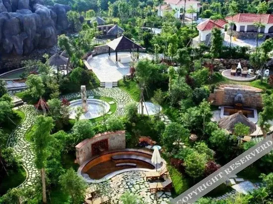 Tritonbay Saltwater Hotspring Resort - фото 17