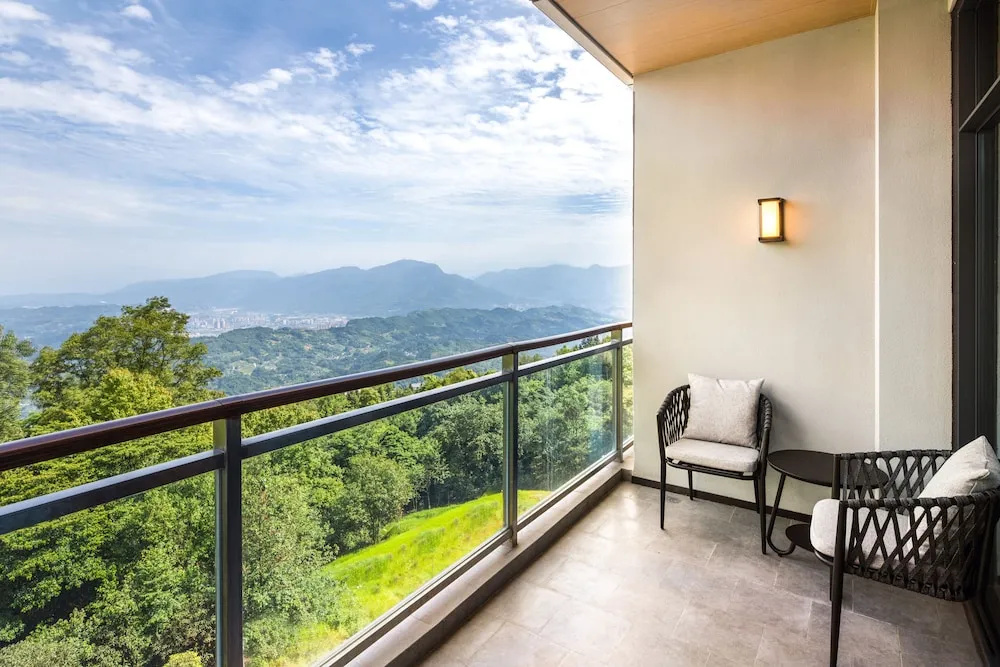 Balcony & Terrace