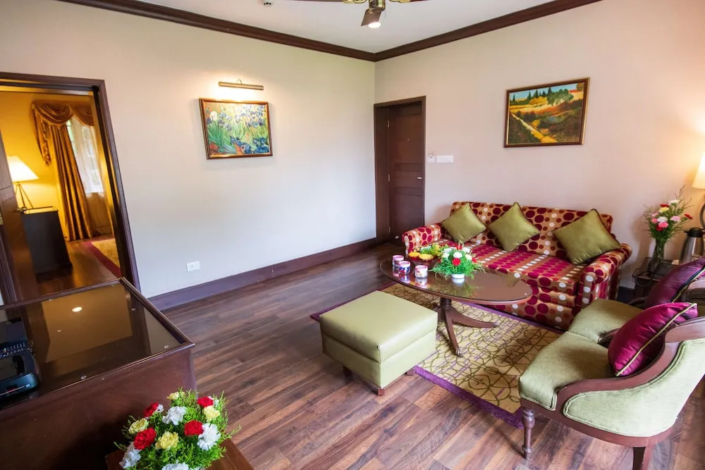 Deluxe Cottage with balcony