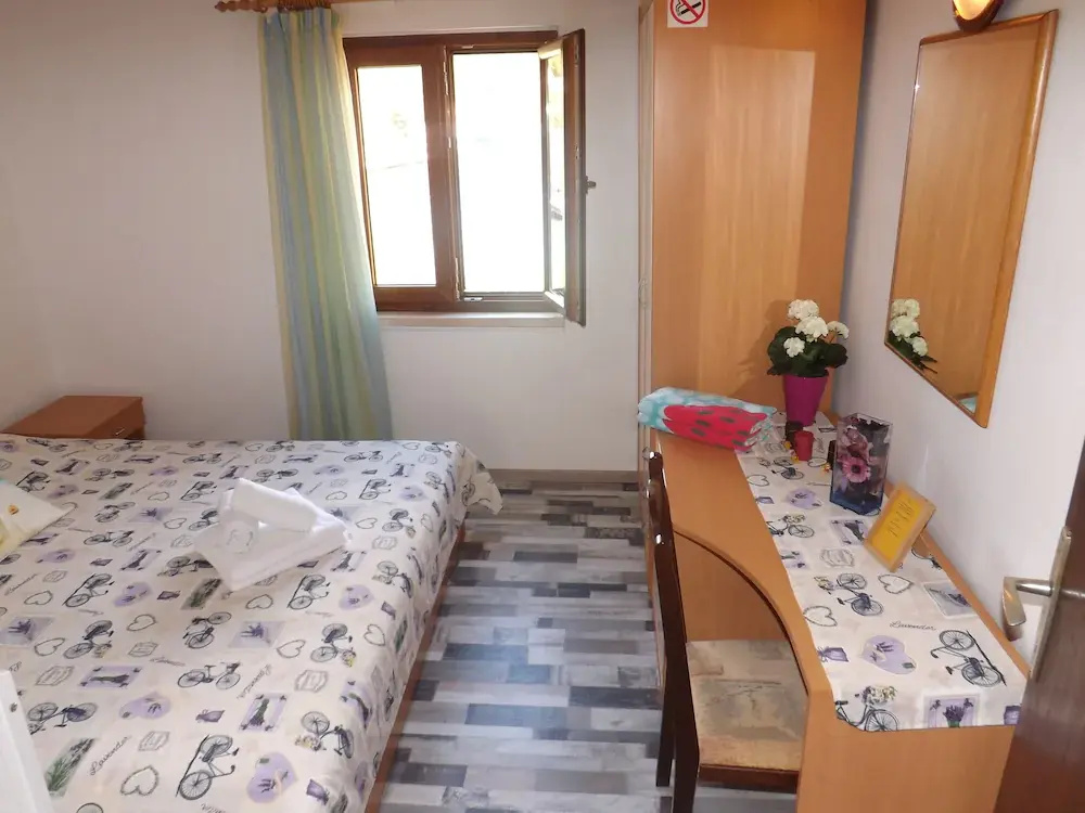 Rooms Mali Raj