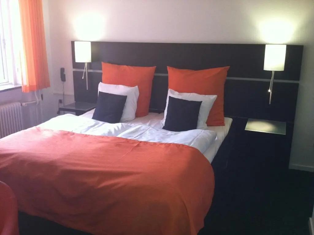 Standard Double room (full double bed)