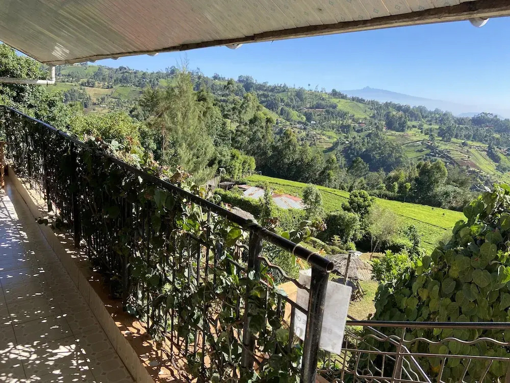 Standard Double room with balcony and with mountain view (full double bed)