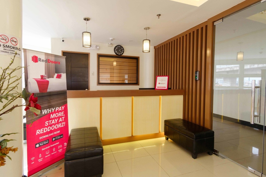 RedDoorz Plus @ EDSA Congressional