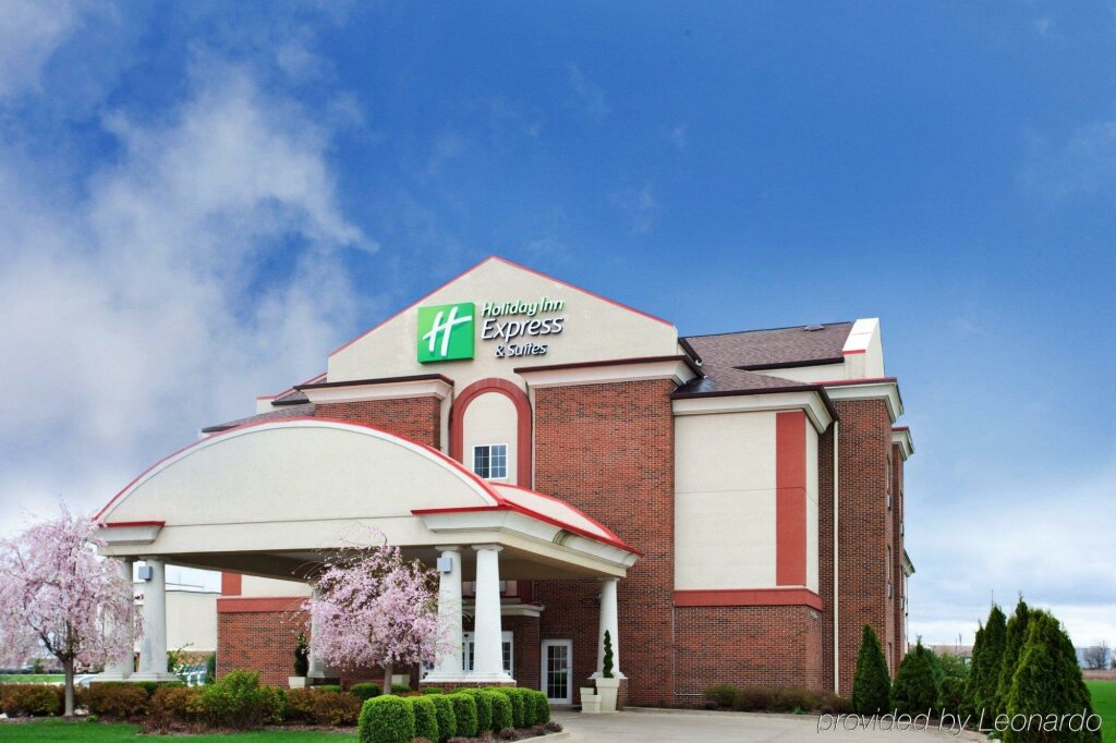 Holiday Inn Express & Suites Danville, an IHG Hotel image