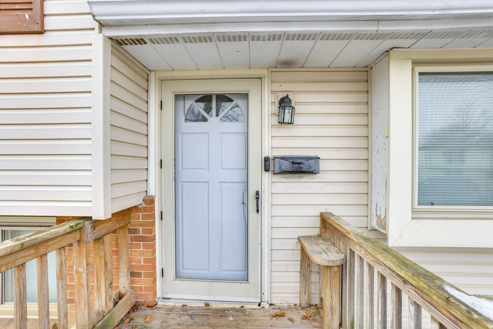 Explore Columbus! Fully Renovated Home w/ Yard
