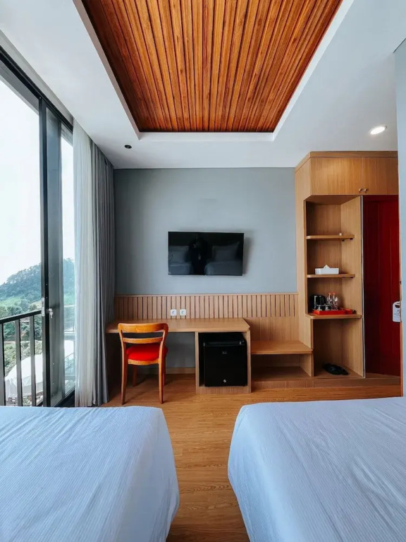 Superior Double room (full double bed)