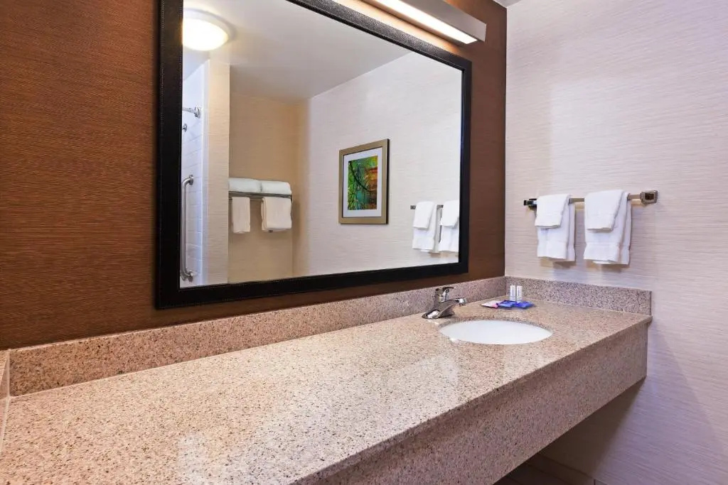 Fairfield Inn & Suites by Marriott Rogers - Chambres