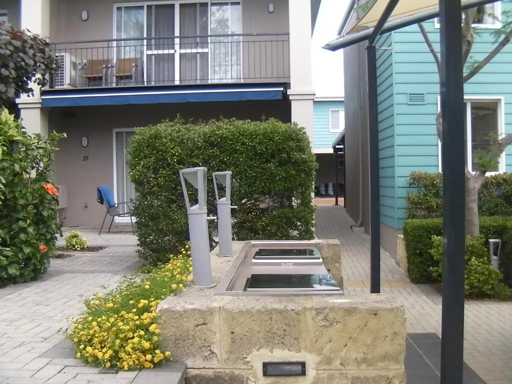 9/20 Apollo Quay Apartment