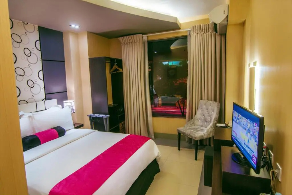 Eloisa Royal Suites - Chambres