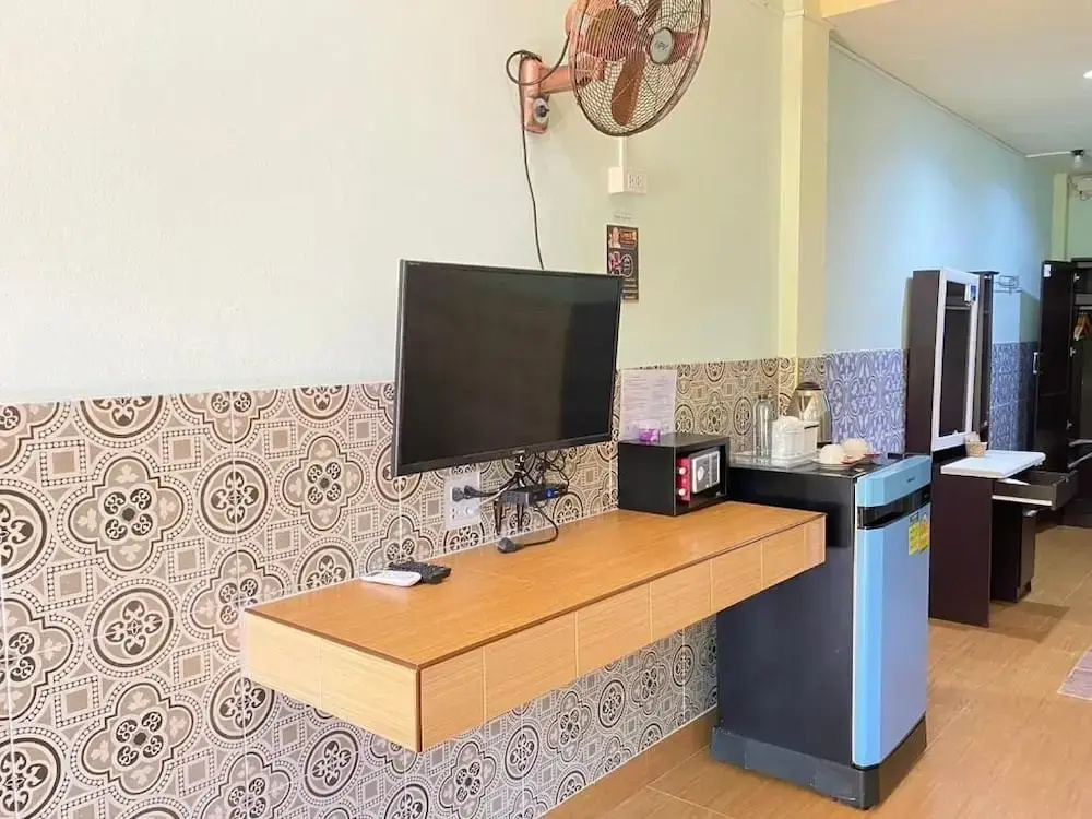 Superior room with balcony and with garden view