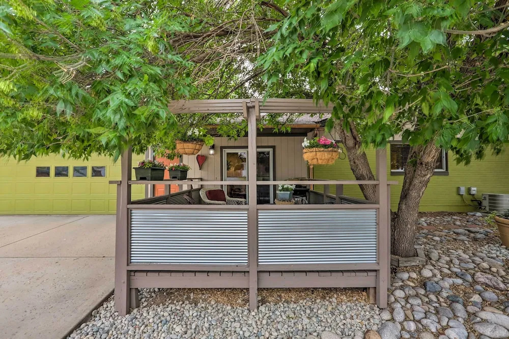 Colorado Cowboy Cottage: 12 Mi to Downtown Denver