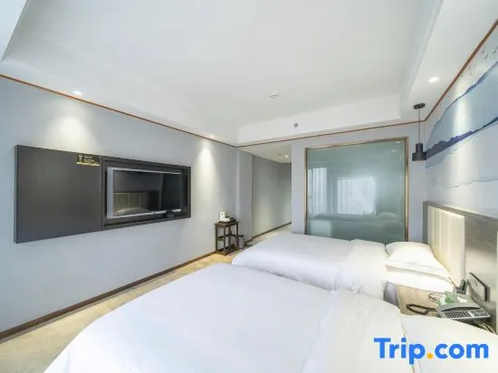 Double Suite (full double bed)