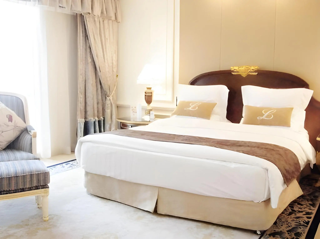 New Orient Landmark Hotel — 5