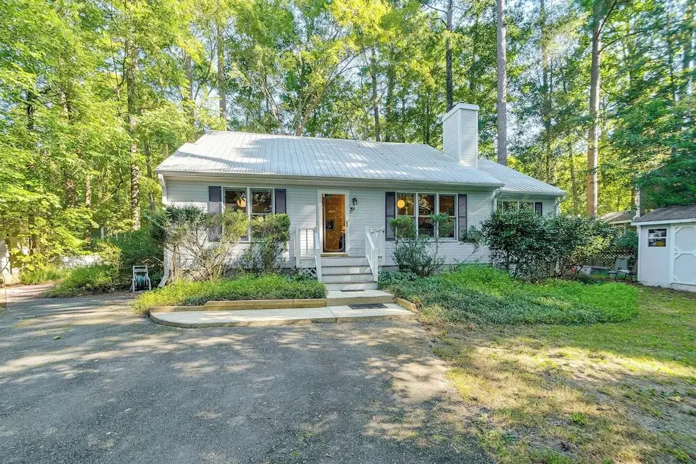 Carrboro Quaint! 2 Mi to Heart of Chapel Hill!