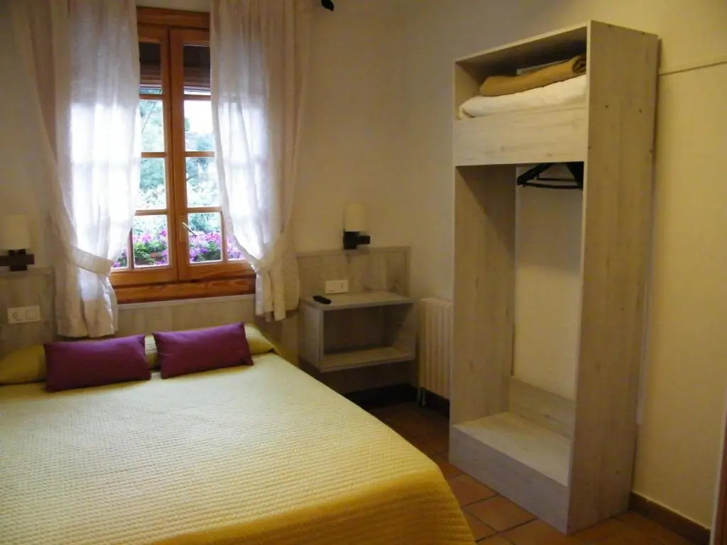 Economy room