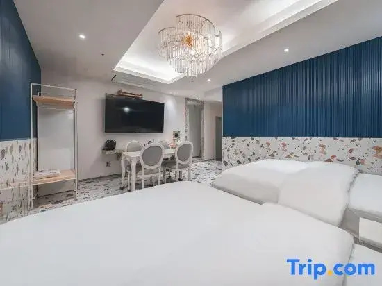Standard Double Family room (twin beds)