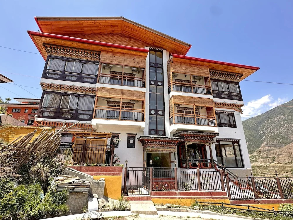 Numinous Hotel