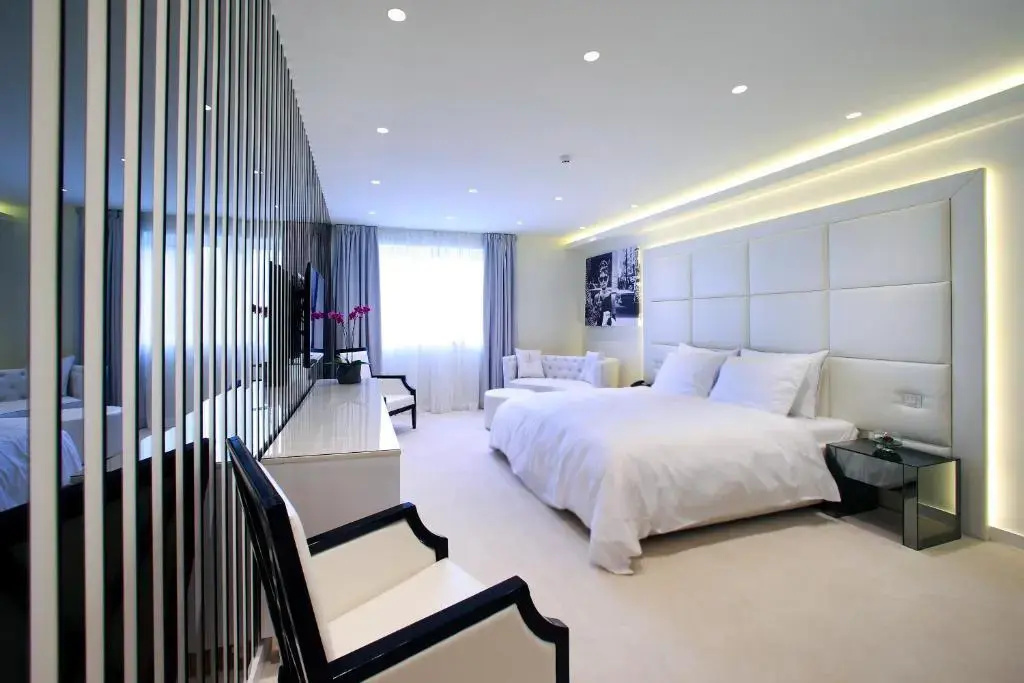 Hotel photo 30
