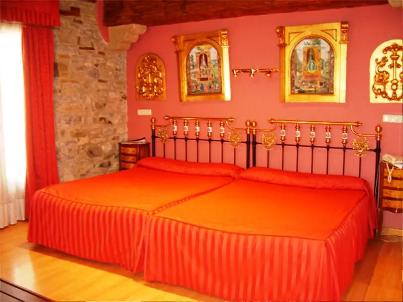 Standard Triple room with balcony