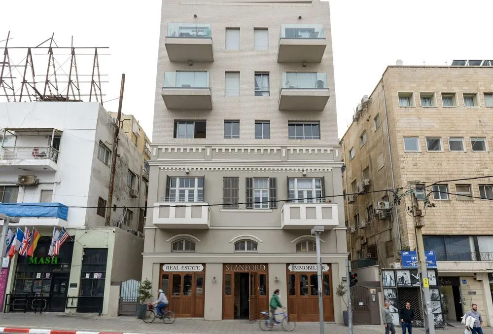 Bauhaus Boutique by TLV2rent
