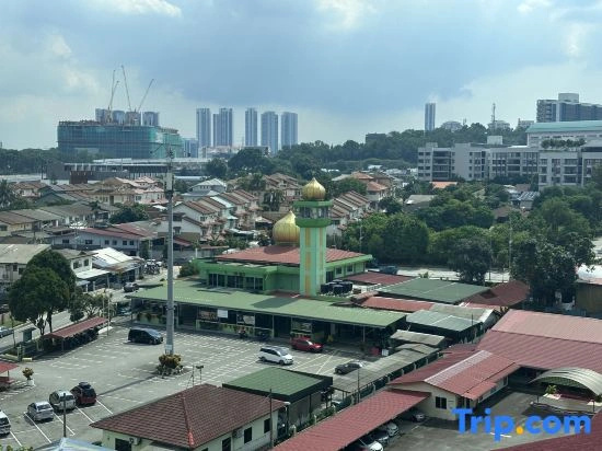121 Residences by manatidur