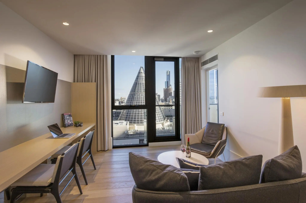 2 Bedrooms Apartment
