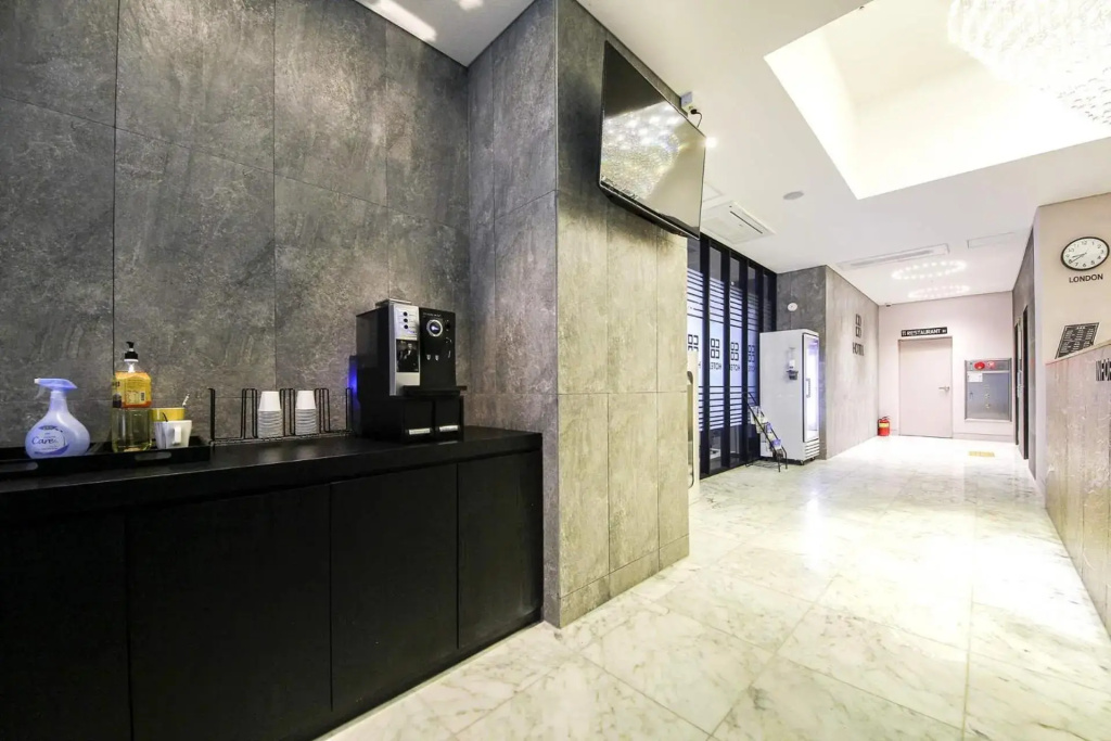 Hotel photo 12