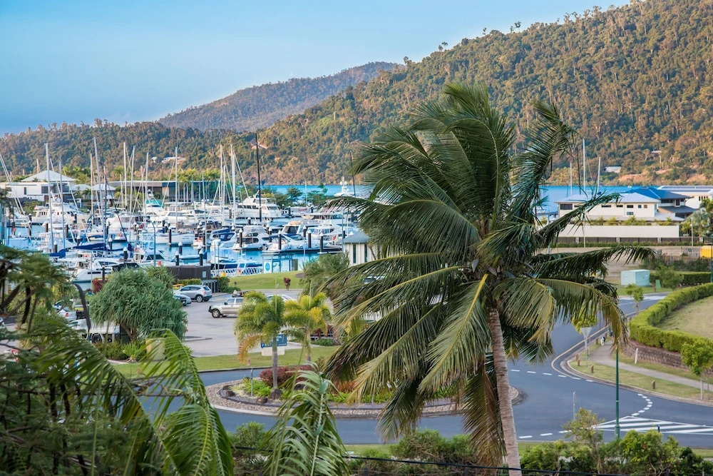 at Waterfront Whitsunday Retreat - Chambres