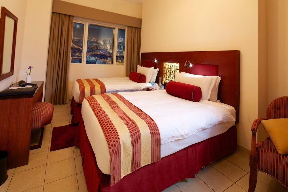 Tamani Marina Hotel & Apartments