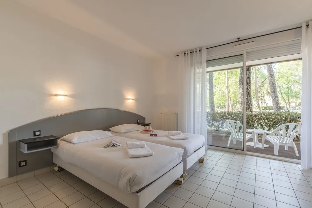 Afficher la photo 7 — Azureva Ronce Les Bains