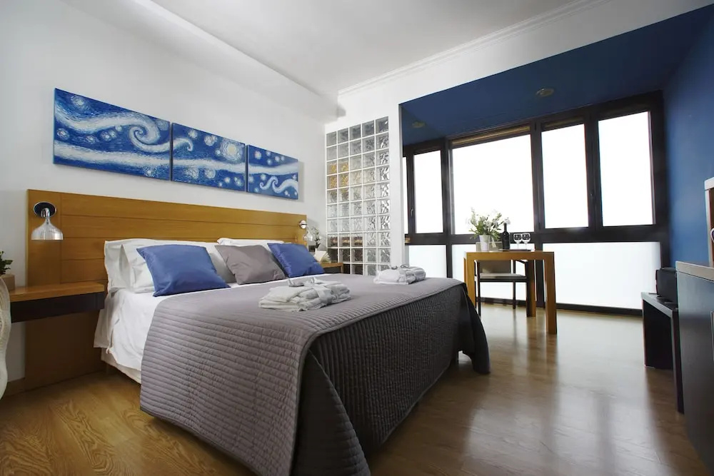 Standard Double room (full double bed)