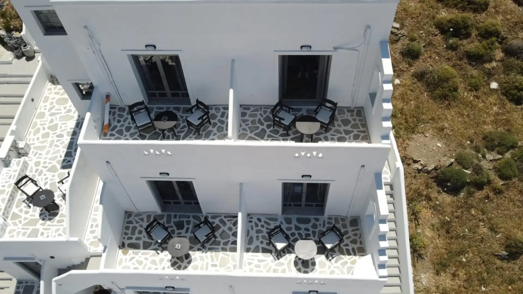 Merichas Sea View Suites