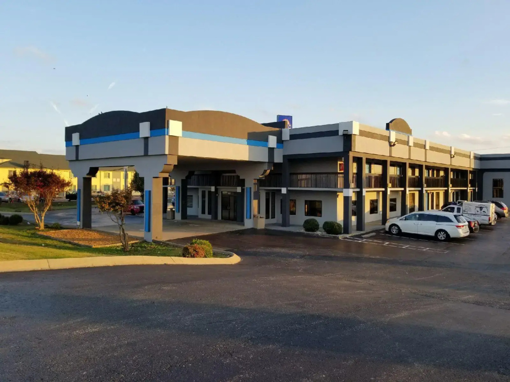 Gateway Inn and Suites