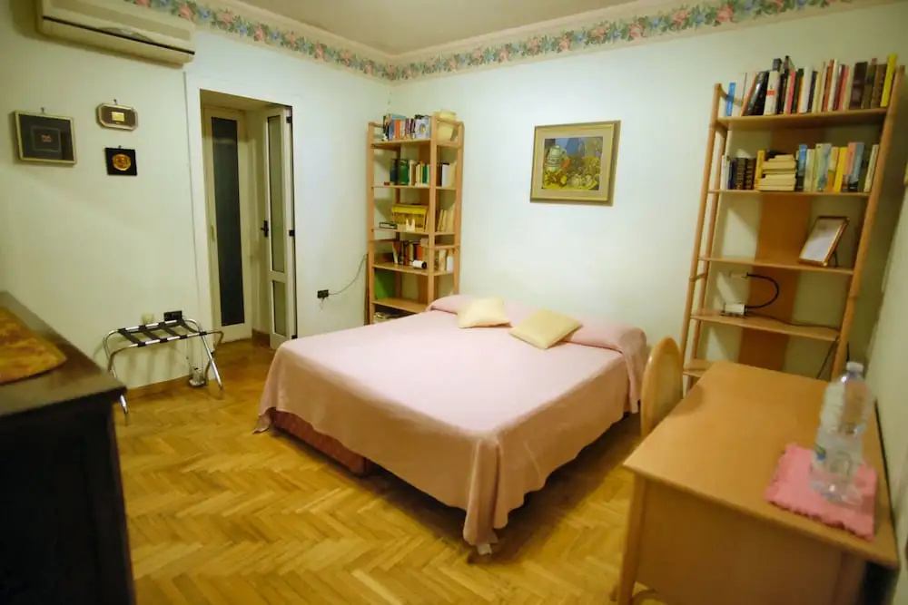 Standard Double room with balcony (full double bed)