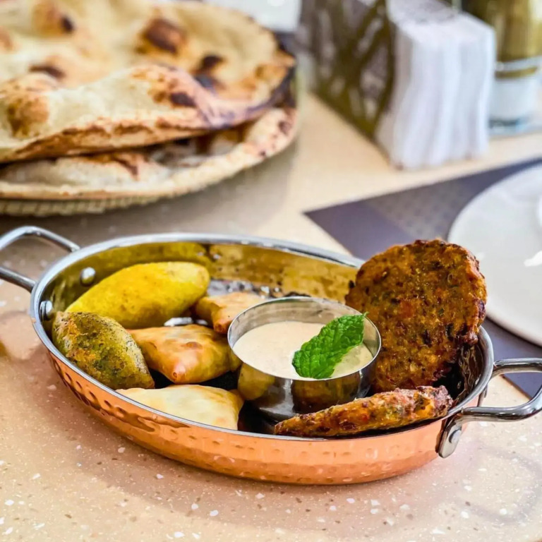 The House Hotel Al Khiran - фото 8