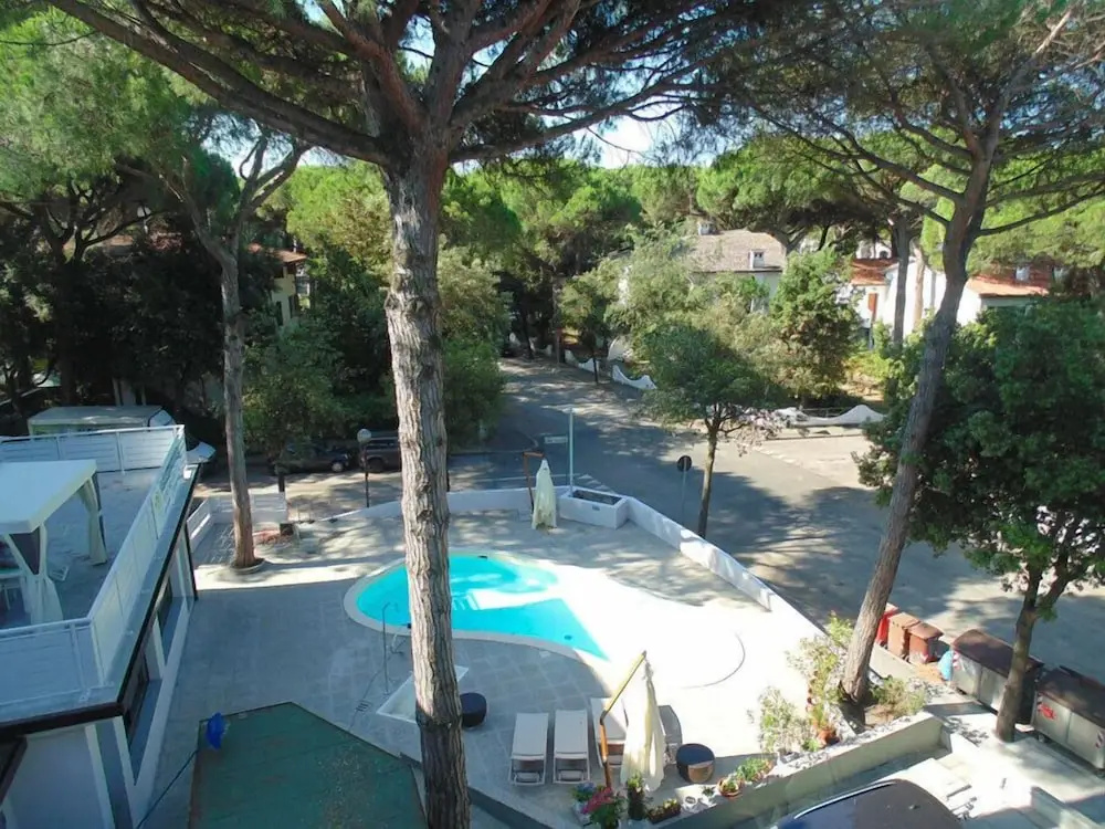 Hotel photo 11